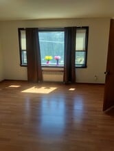 349 Passaic Ave in Lodi, NJ - Building Photo - Building Photo