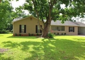 3630 Becky St in Valdosta, GA - Building Photo