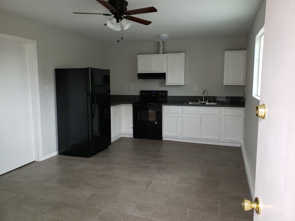 4427 W 140th St in Hawthorne, CA - Foto de edificio