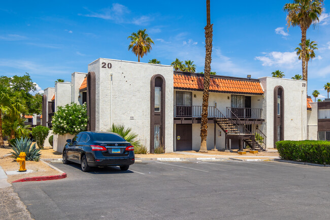 Casa Vegas in Las Vegas, NV - Building Photo - Primary Photo