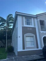 1536 SE 26th St in Homestead, FL - Building Photo