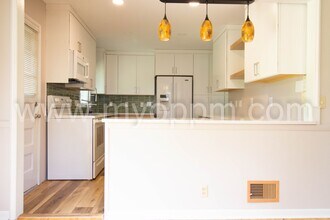 216 S 86th St in Omaha, NE - Building Photo - Building Photo