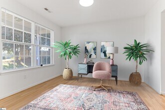 301 Carnahan Dr in Spartanburg, SC - Building Photo - Building Photo