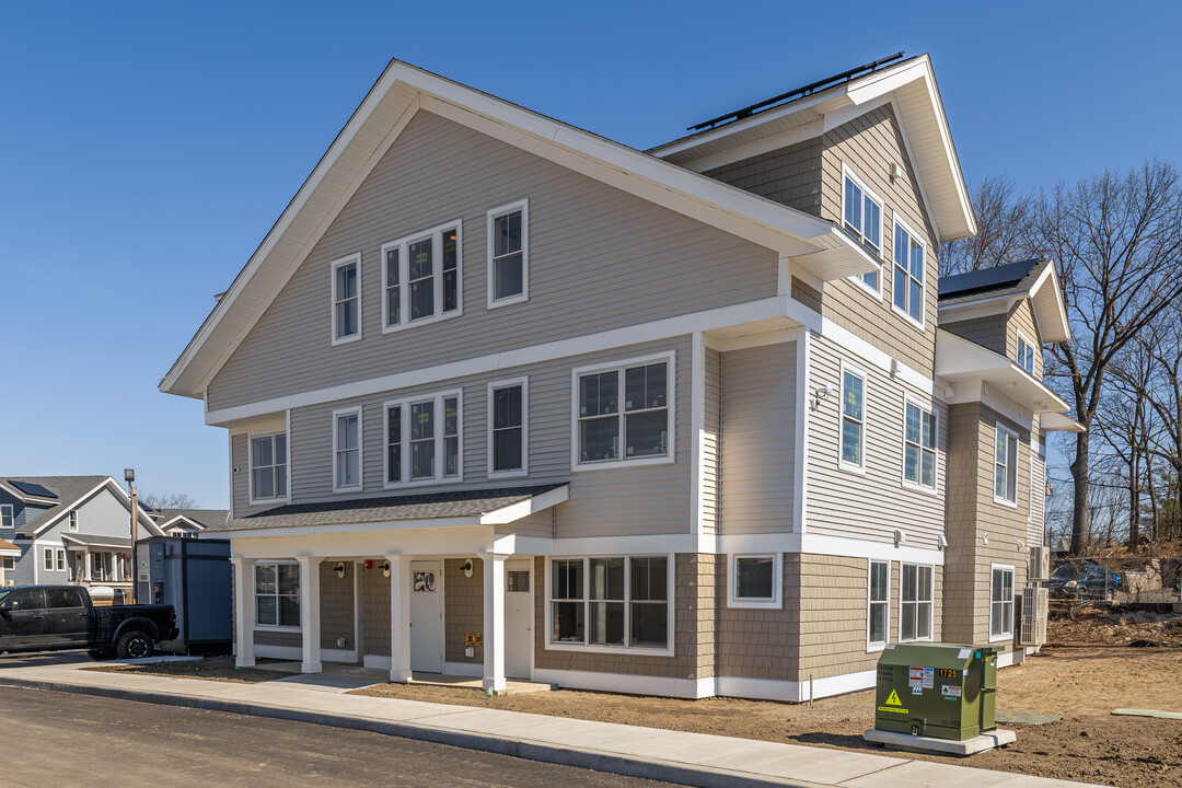 Oak Grove Apartments in Norwalk, CT - Foto de edificio