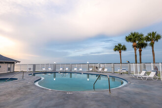 7190 Highway 1 in Cocoa, FL - Foto de edificio - Building Photo