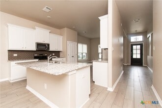 717 Holstein Dr in Belton, TX - Building Photo - Building Photo