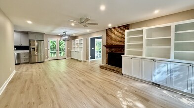 5635 Falkirk Dr in Durham, NC - Building Photo - Building Photo