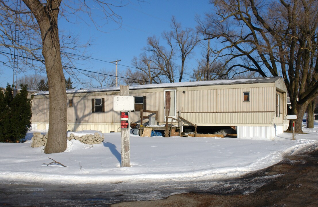 3002 Airport Hwy in Toledo, OH - Building Photo