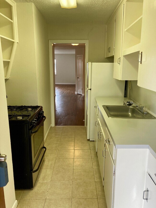 3817 S Shepherd Dr in Houston, TX - Building Photo - Building Photo