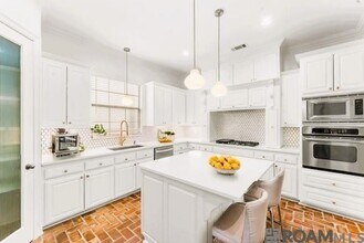 2904 Rue Dauphine in Baton Rouge, LA - Building Photo - Building Photo