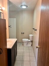 8962 Porter Rd, Unit Apt 1 in Niagara Falls, NY - Foto de edificio - Building Photo