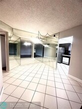 9330 Lime Bay Blvd in Tamarac, FL - Building Photo - Building Photo