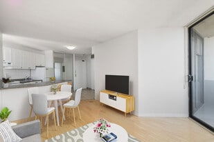 1228 Nicola St in Vancouver, BC - Building Photo