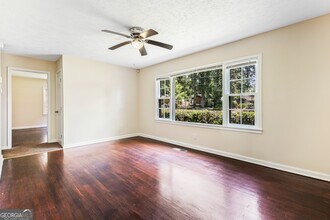 4150 Hanes Dr in Decatur, GA - Building Photo - Building Photo