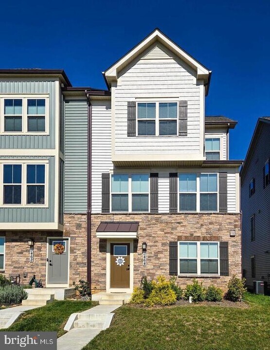 3464 Sunset Ridge Dr in Frederick, MD - Building Photo