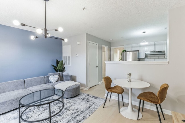 3516 Carlson Bay Ct