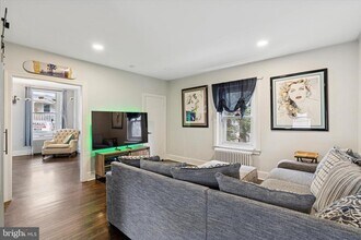 138 Hall St in Spring City, PA - Building Photo - Building Photo