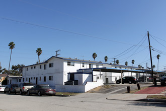 11801-11809 S Figueroa St in Los Angeles, CA - Building Photo - Building Photo