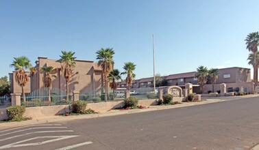 Fillmore Place Apartments in Phoenix, AZ - Building Photo - Building Photo