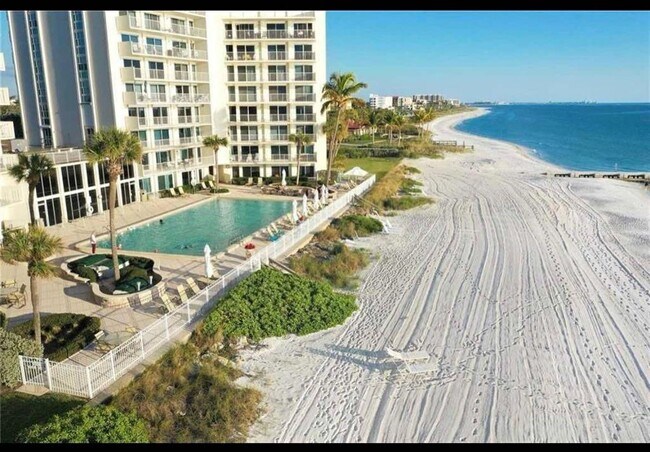 2295 Gulf of Mexico Dr in Longboat Key, FL - Building Photo - Building Photo