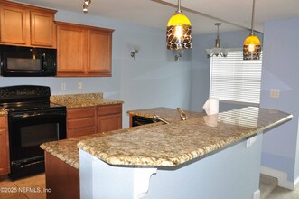 100 Laguna Villa Blvd in Jacksonville Beach, FL - Building Photo - Building Photo