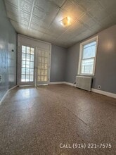 263 Elm St in Yonkers, NY - Building Photo - Building Photo