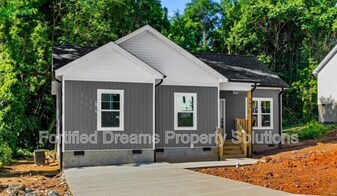 107 Roanoke St in Reidsville, NC - Building Photo