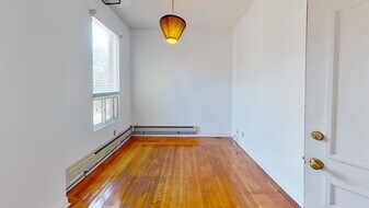 101-103 Spadina Rd in Toronto, ON - Building Photo