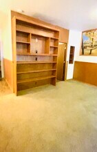 405 Fieldston Rd, Unit First Floor Annex Studio in Bellingham, WA - Building Photo - Building Photo