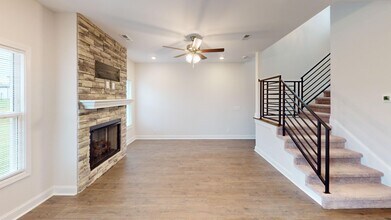 2091 Ireland Wy in Clarksville, TN - Building Photo - Building Photo