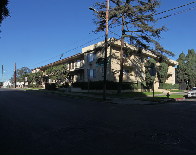 1201 N Berendo St in Los Angeles, CA - Building Photo - Building Photo