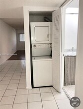 13105 SW 16th Ct in Pembroke Pines, FL - Building Photo - Building Photo