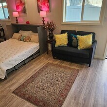 4510 Willens Ave, Unit 1 in Woodland Hills, CA - Building Photo - Building Photo