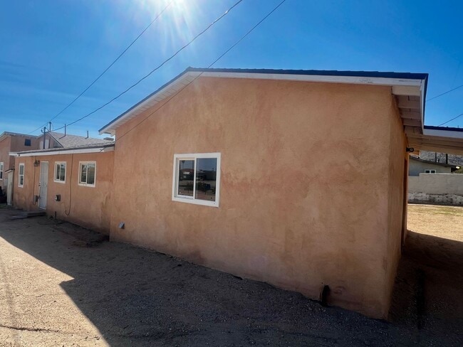 6568 Oasis Ave in Twentynine Palms, CA - Building Photo - Building Photo