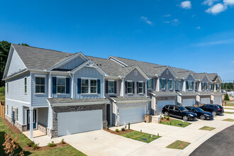 Jonesboro Crossing Rental Homes in Jonesboro, GA - Foto de edificio - Building Photo