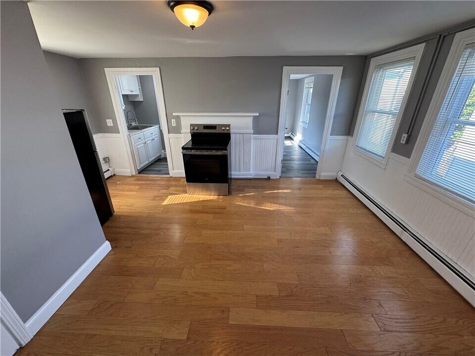 29 Gesler St in Providence, RI - Building Photo
