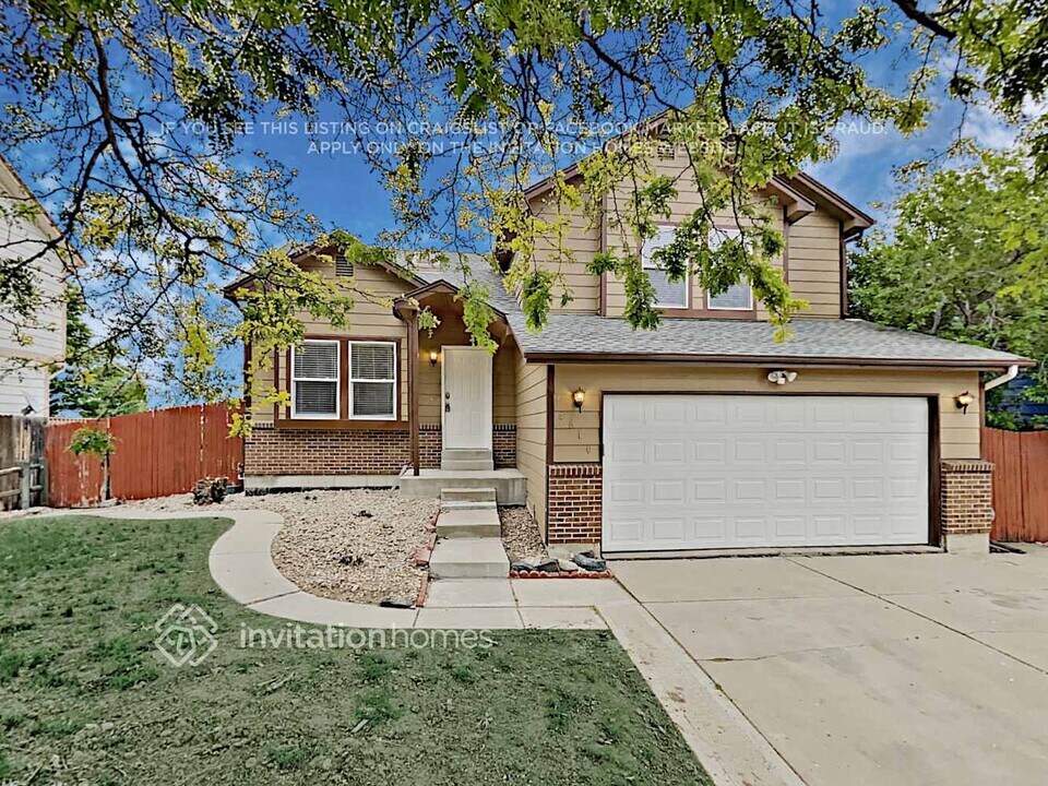 4610 E 105th Dr in Thornton, CO - Building Photo