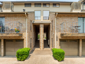 West Lynn condominiums in Austin, TX - Building Photo - Building Photo