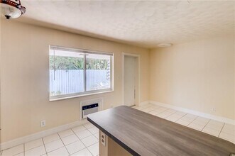 1219 NE 14th Ave in Fort Lauderdale, FL - Building Photo - Building Photo