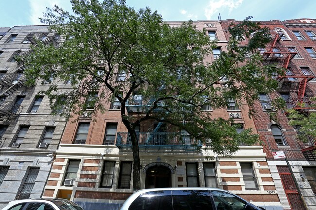 529-531 W 158th St in New York, NY - Foto de edificio - Building Photo