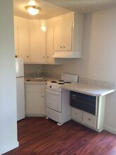 530 Veteran Ave in Los Angeles, CA - Building Photo - Building Photo