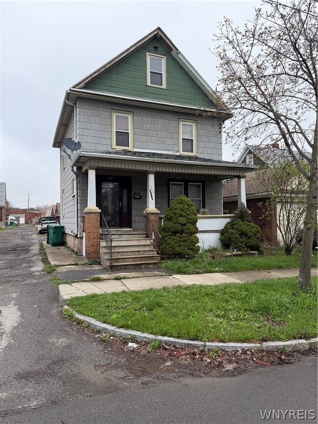 1616 Walnut Ave in Niagara Falls, NY - Building Photo - Building Photo