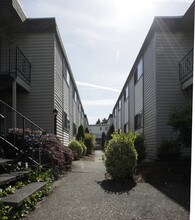 Yamhill Apartments in Portland, OR - Building Photo - Building Photo