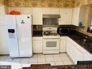 16830 Centerfield Way in Olney, MD - Building Photo - Building Photo