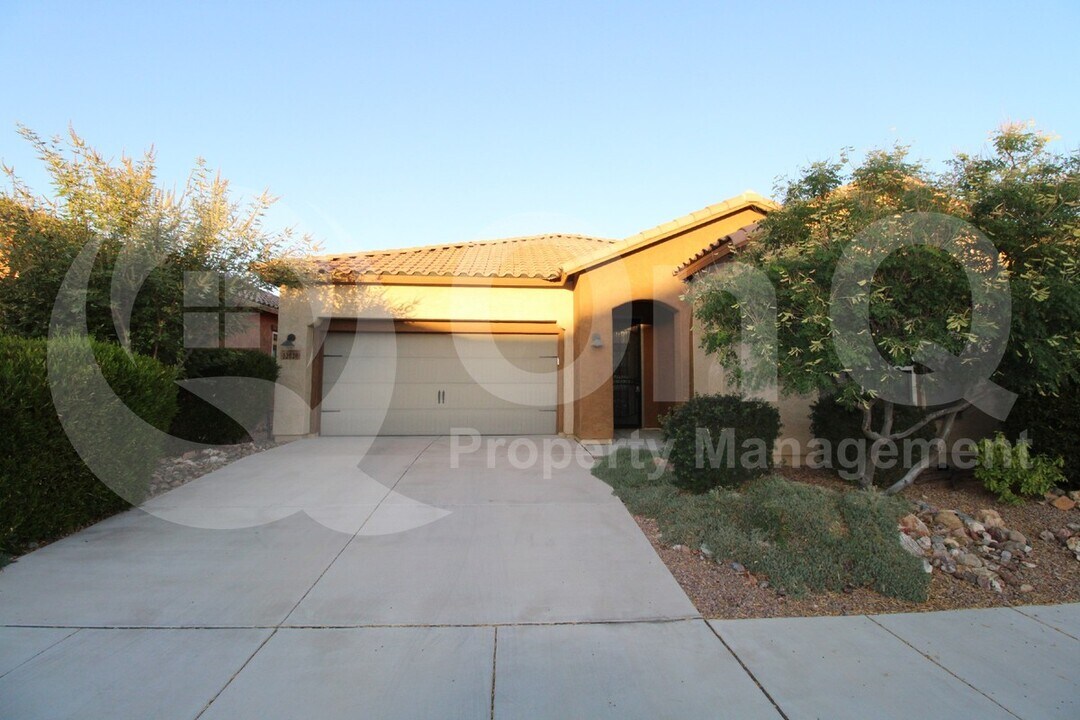 13030 N Spinystar Dr in Oro Valley, AZ - Building Photo