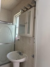 85 Putnam Ave in Valley Stream, NY - Building Photo - Building Photo
