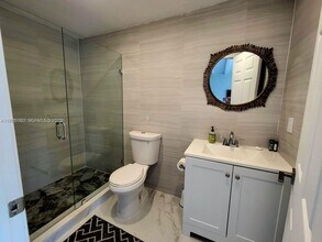 900 SW 31st St in Fort Lauderdale, FL - Building Photo - Building Photo