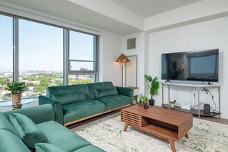 425 Massachusetts Ave, Unit ID1252109P in Cambridge, MA - Foto de edificio - Building Photo