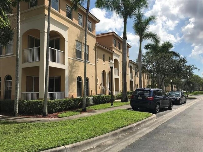 4331 SW 160th Ave