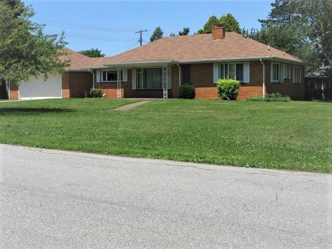 property at 4040 W 10th St